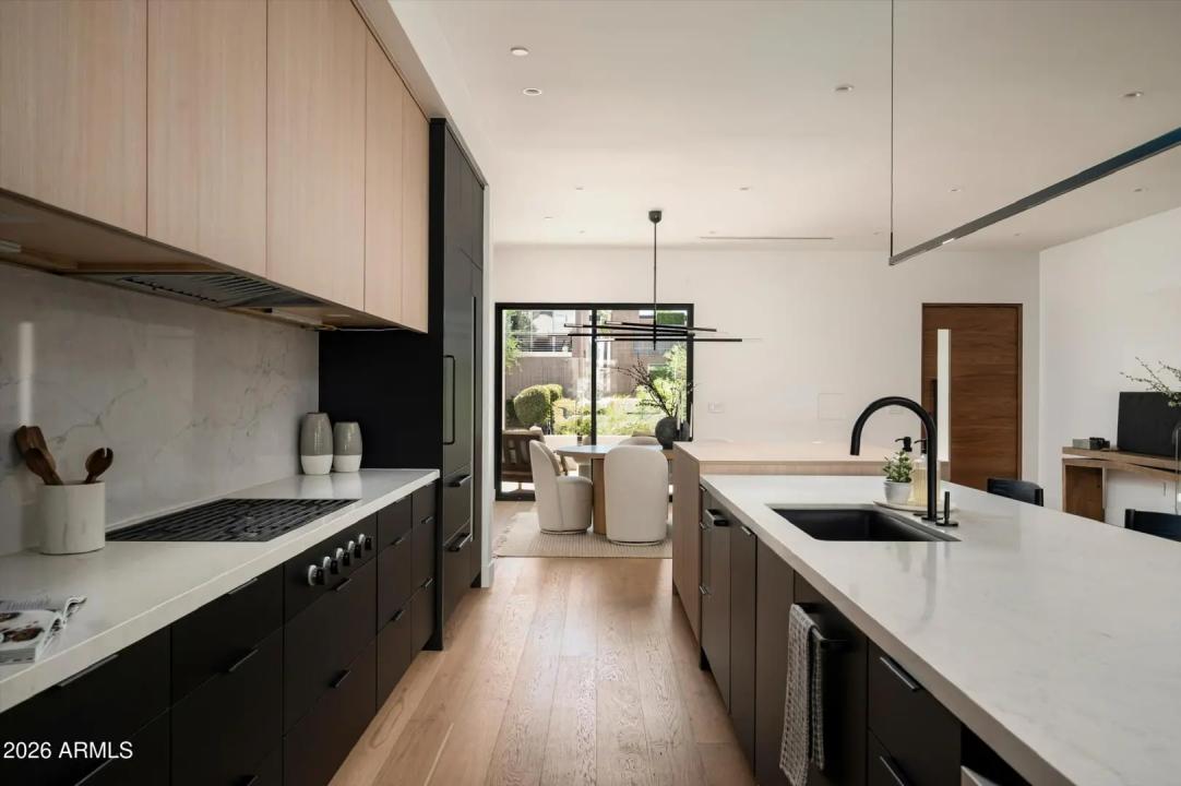Real Estate Picture 18