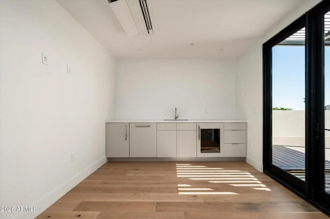 Real Estate Picture 36