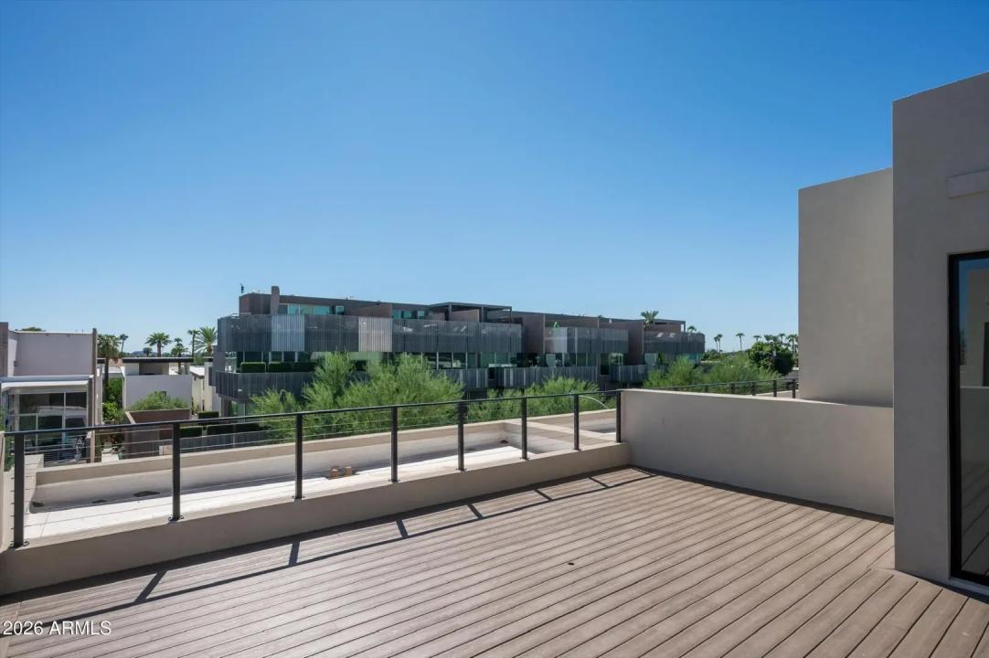 Real Estate Picture 38