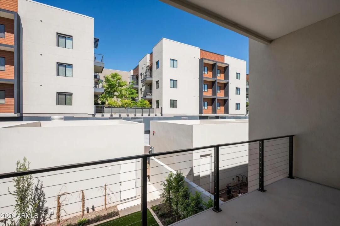 Real Estate Picture 29