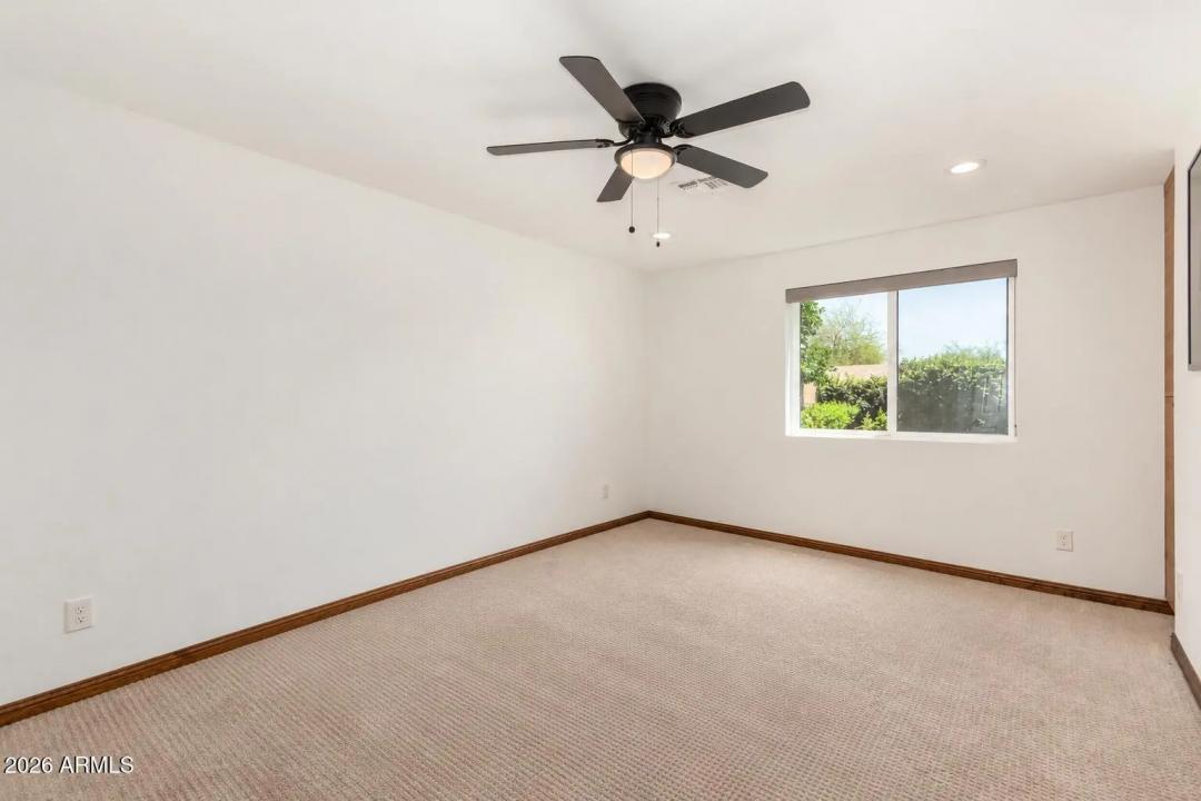 Real Estate Picture 17