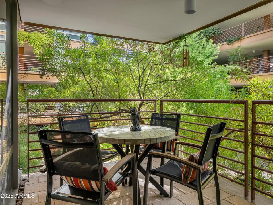 Real Estate Picture 15