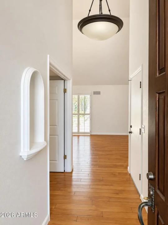 Real Estate Picture 3
