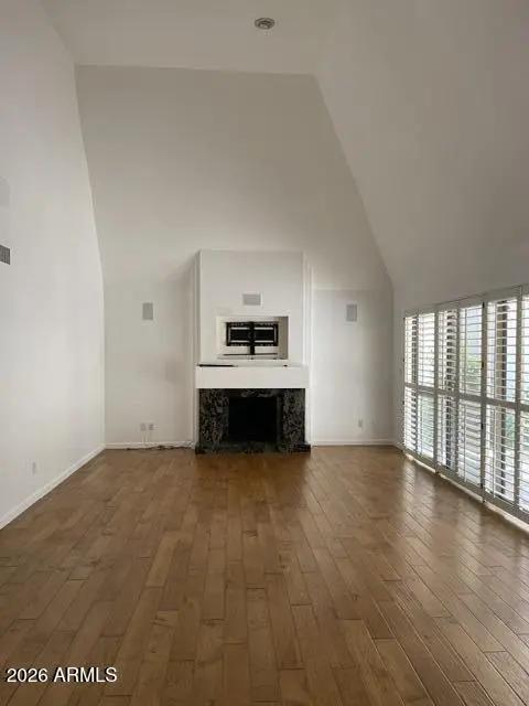 Real Estate Picture 5