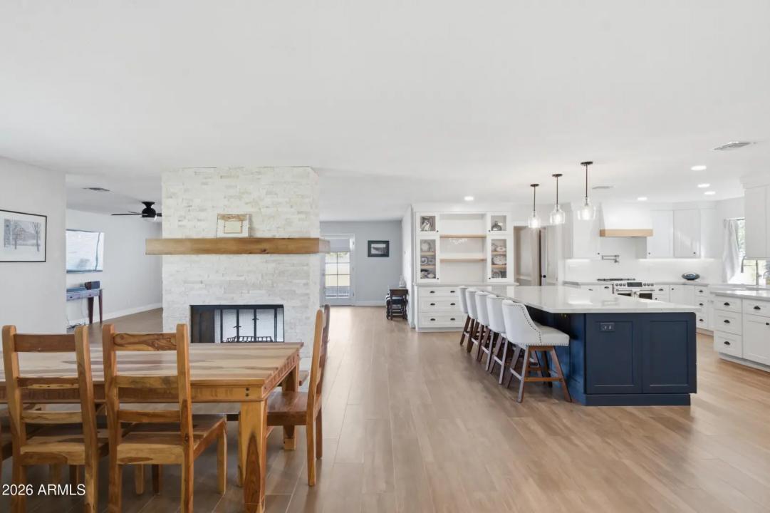 Real Estate Picture 10