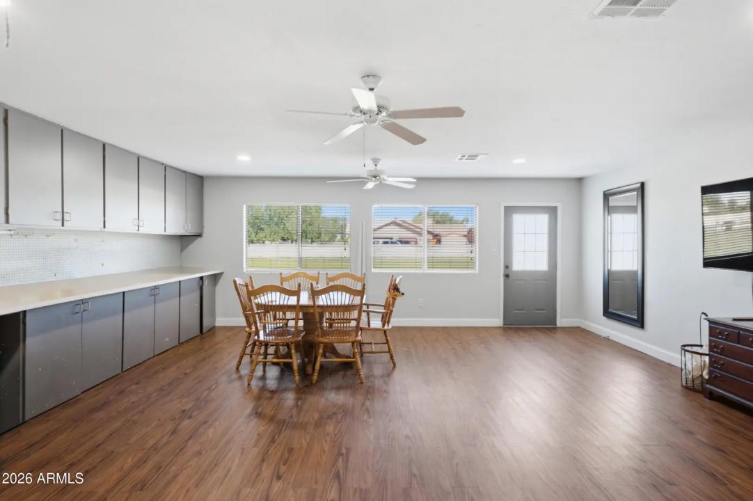 Real Estate Picture 15