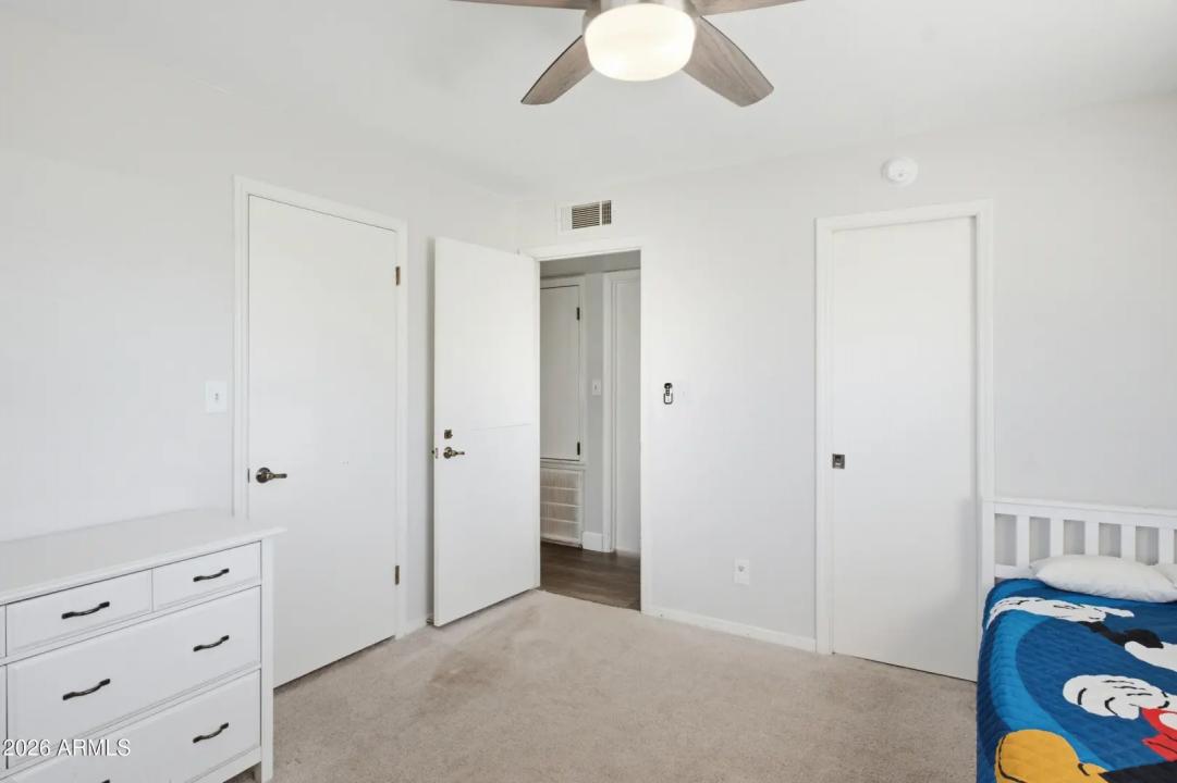 Real Estate Picture 21