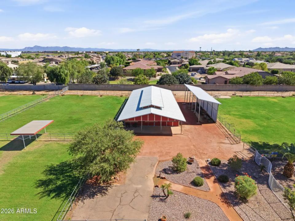 Real Estate Picture 48