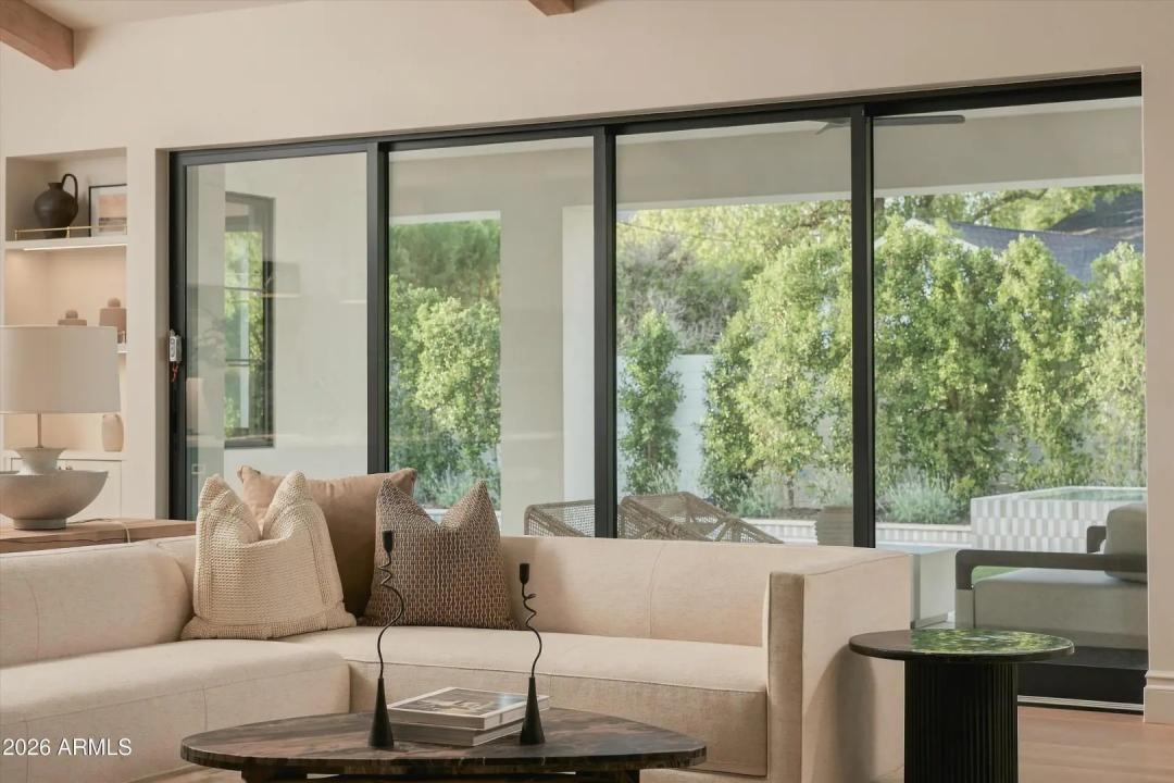 Real Estate Picture 15
