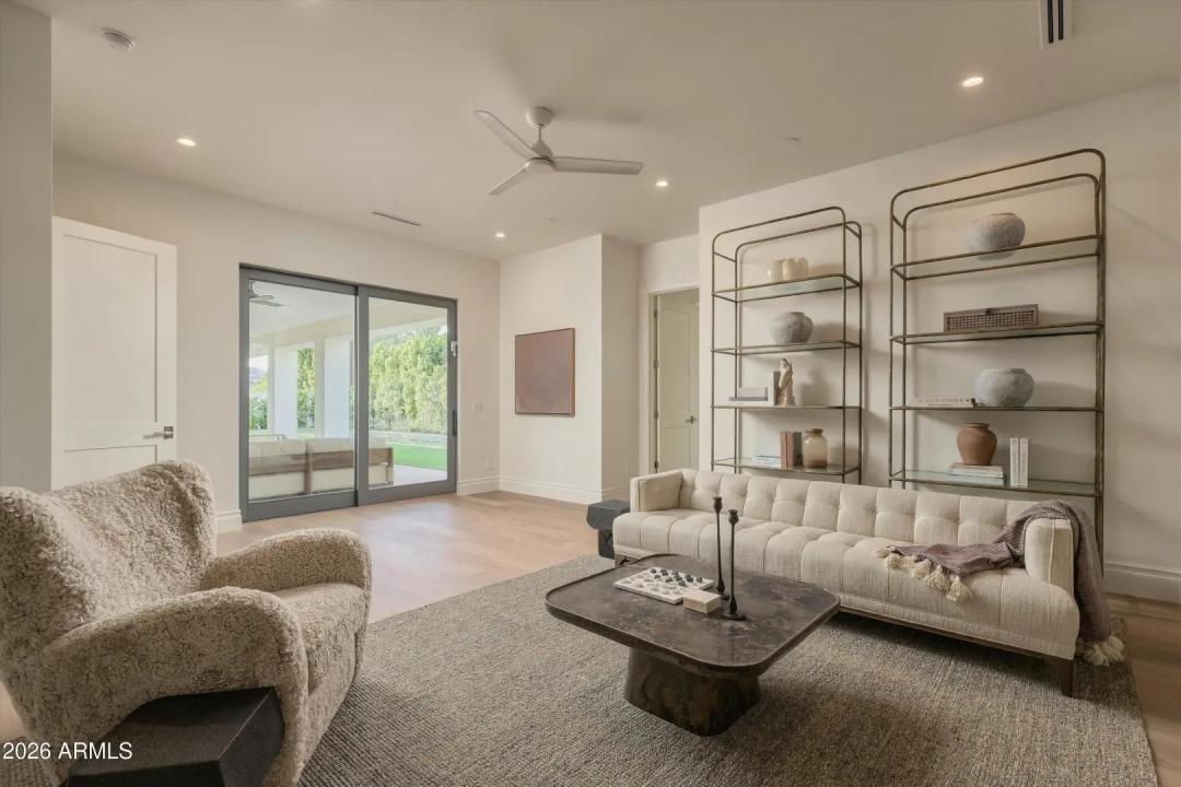 Real Estate Picture 28