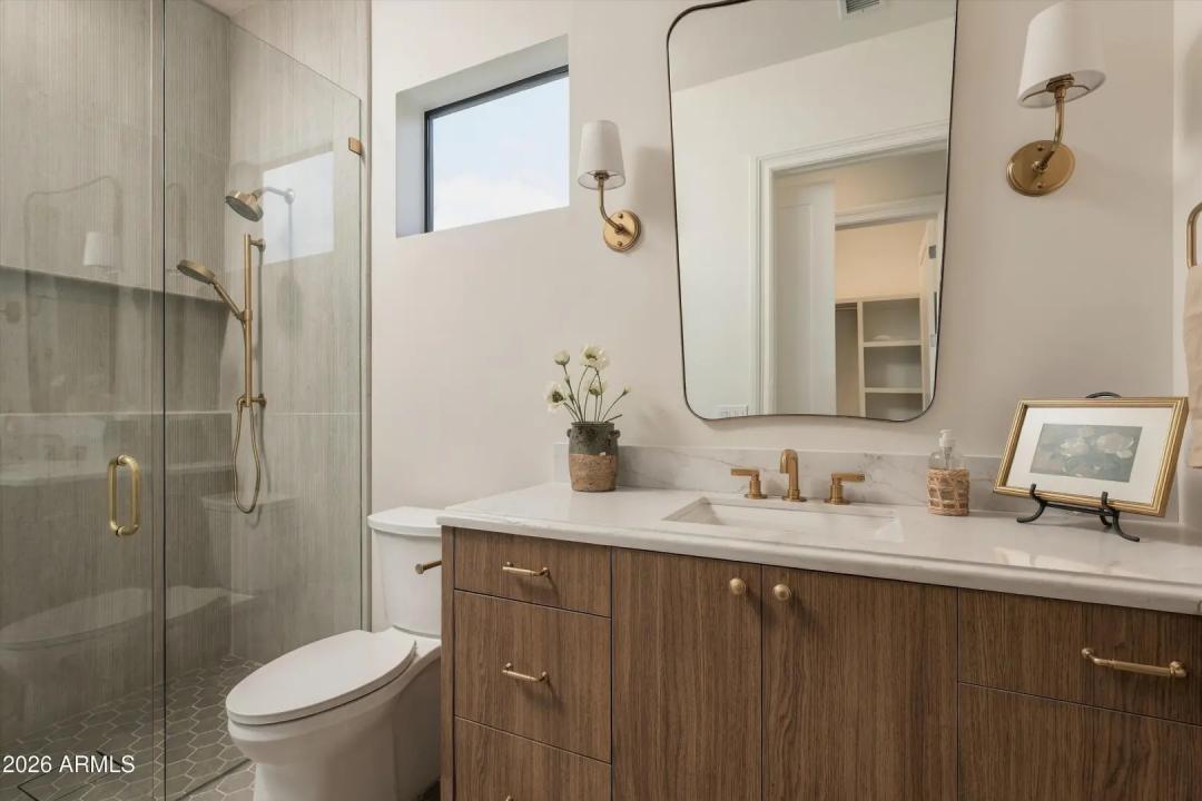 Real Estate Picture 35