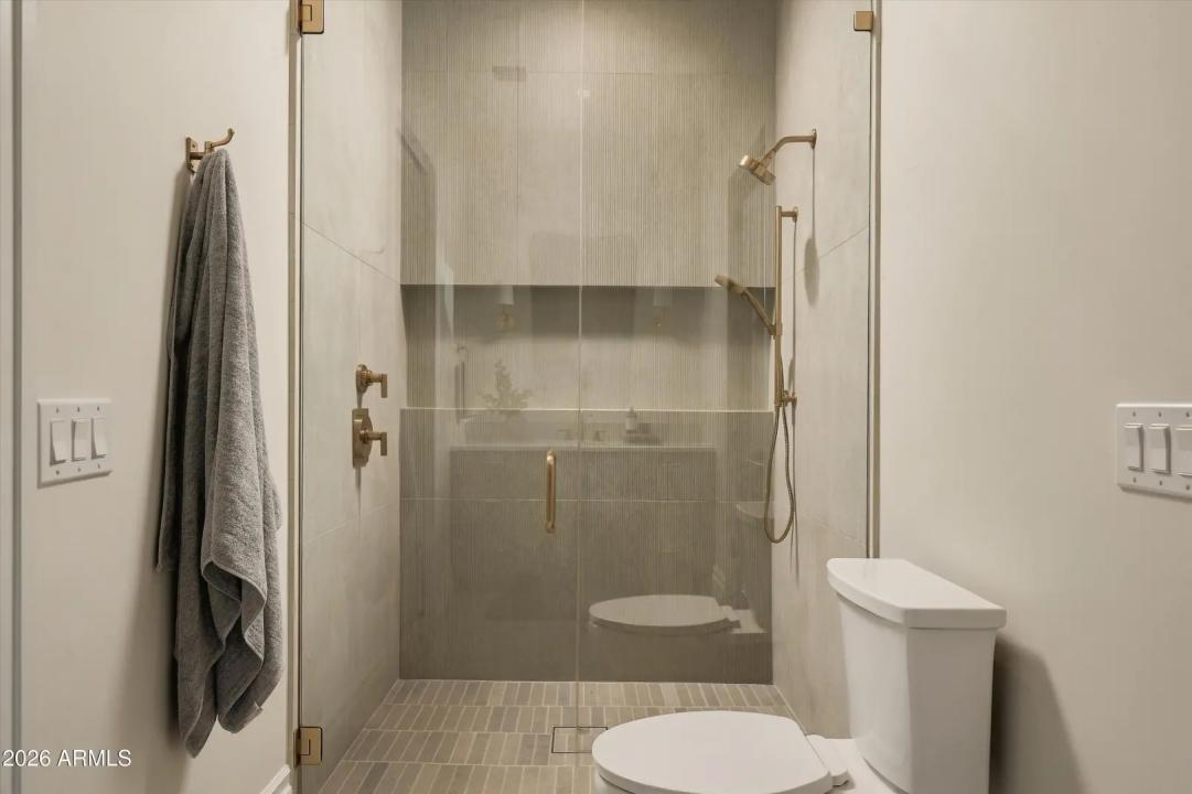 Real Estate Picture 38