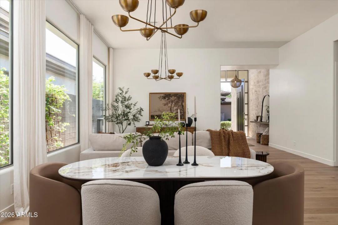 Real Estate Picture 7