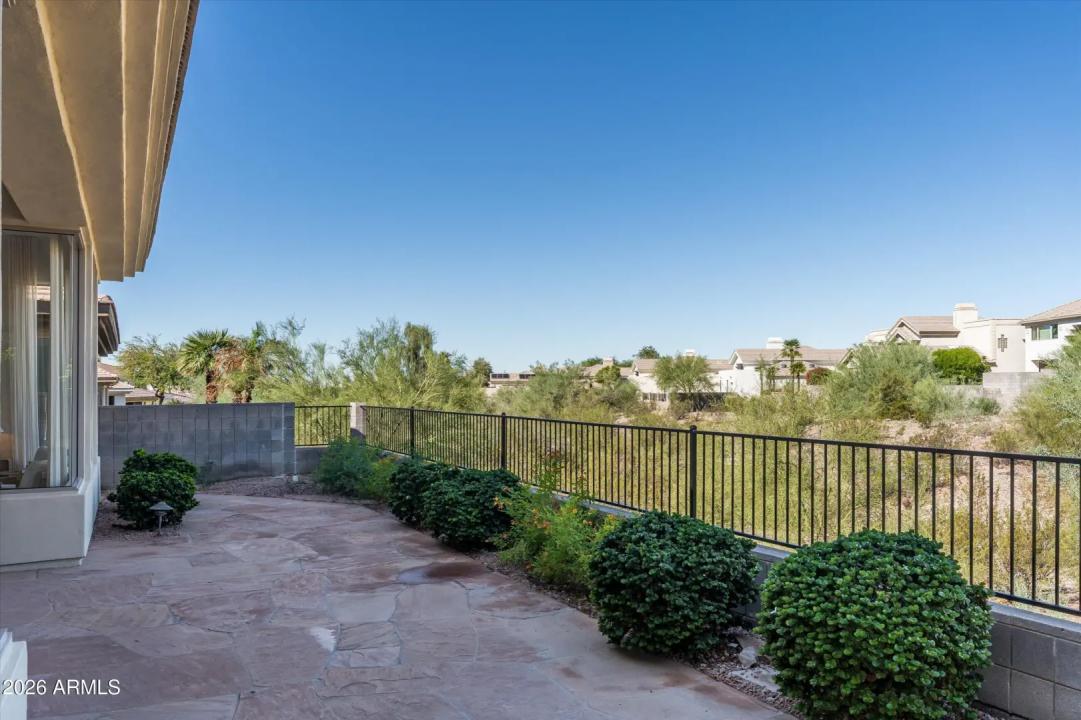 Real Estate Picture 18