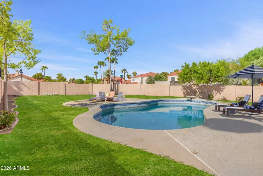 Real Estate Picture 18