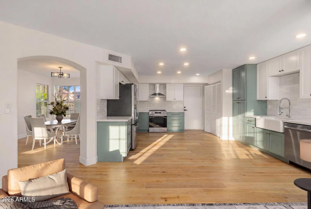 Real Estate Picture 6
