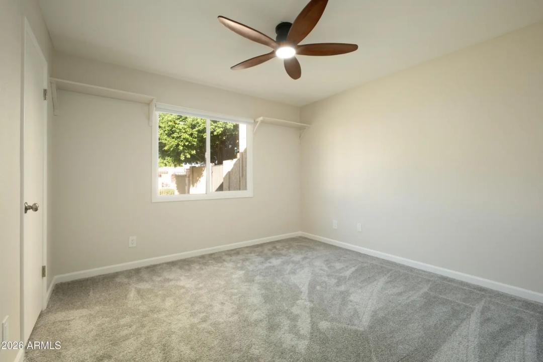 Real Estate Picture 5