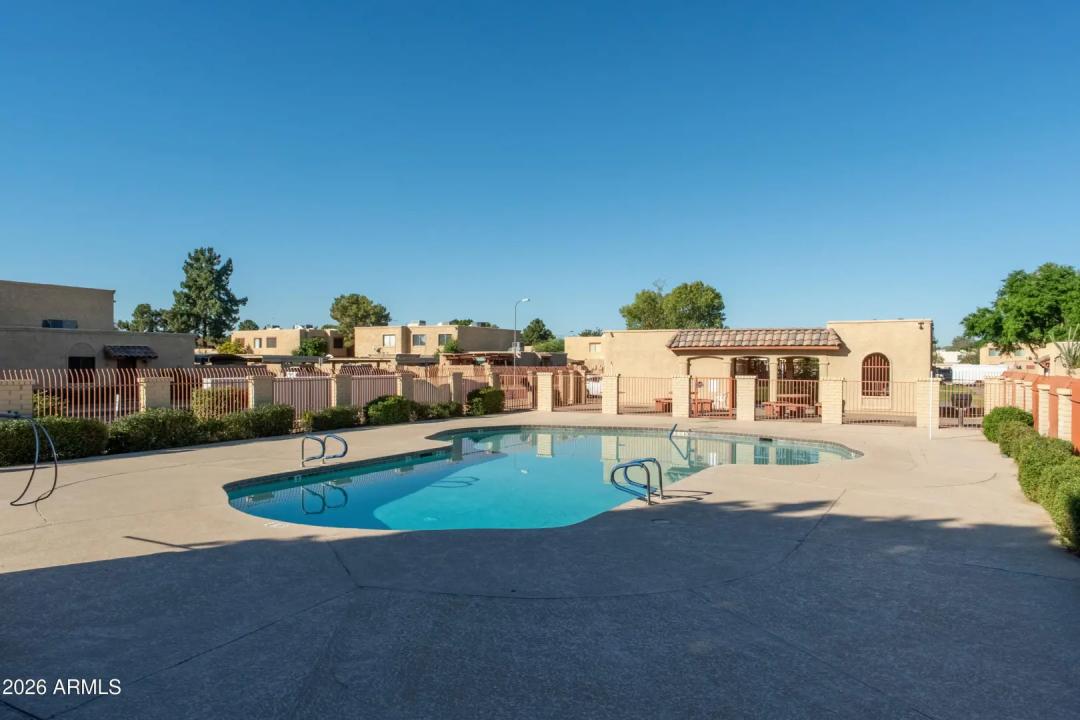 Real Estate Picture 14