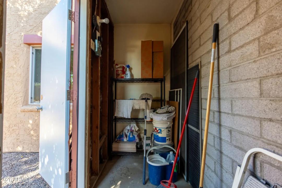 Real Estate Picture 12
