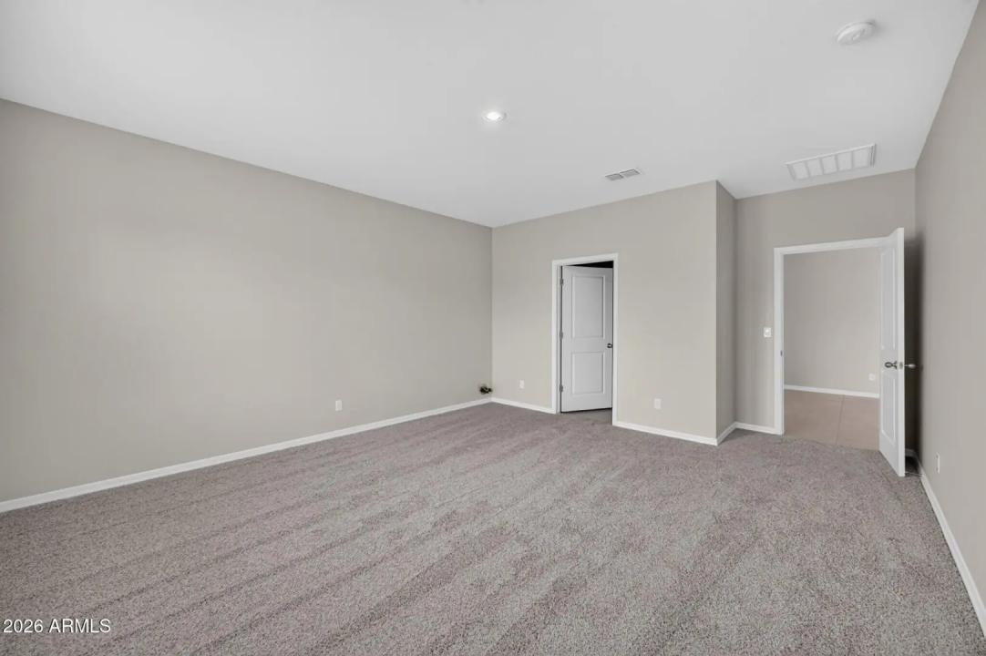 Real Estate Picture 10