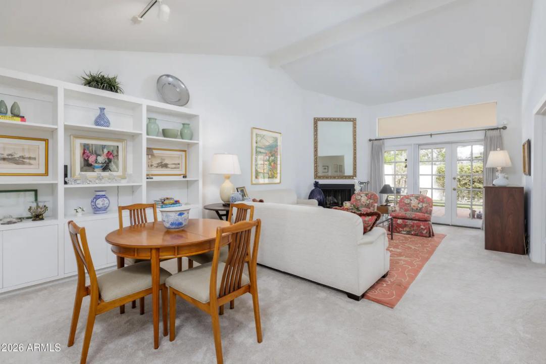 Real Estate Picture 5