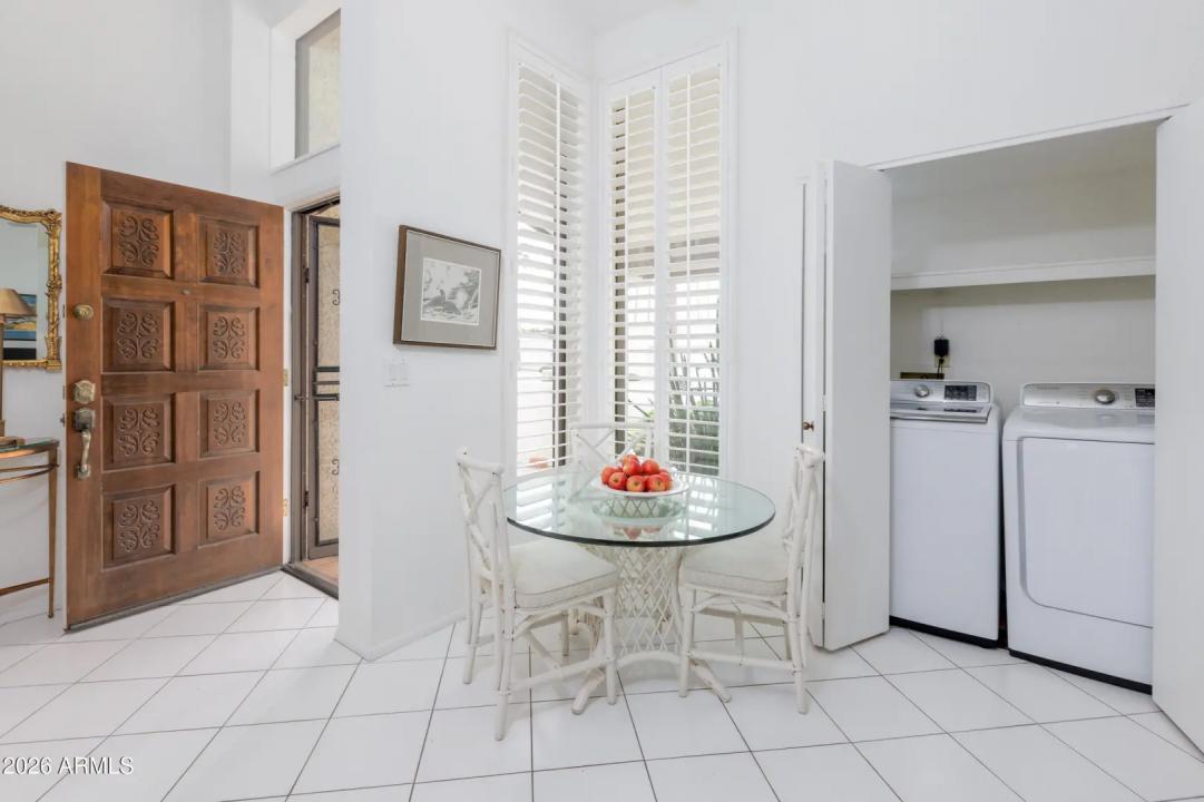 Real Estate Picture 9