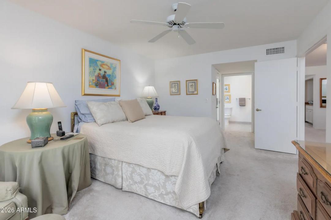 Real Estate Picture 12