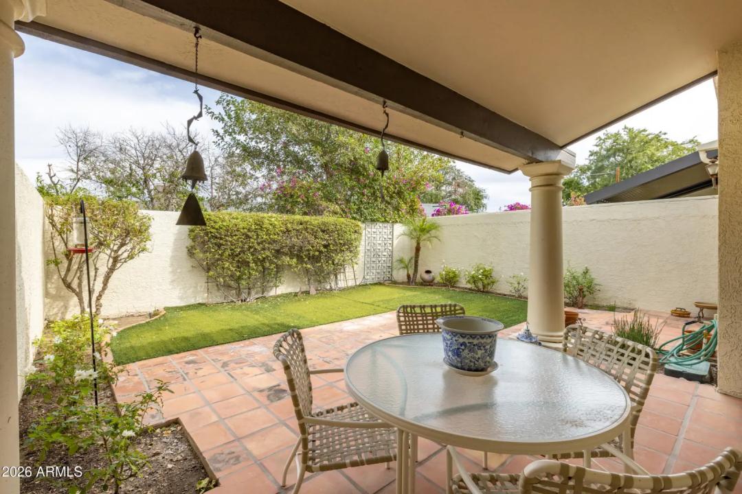 Real Estate Picture 18
