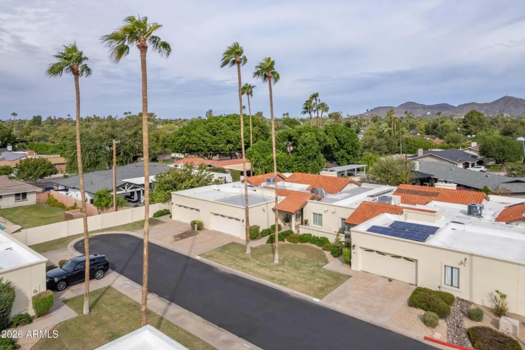 Real Estate Picture 20