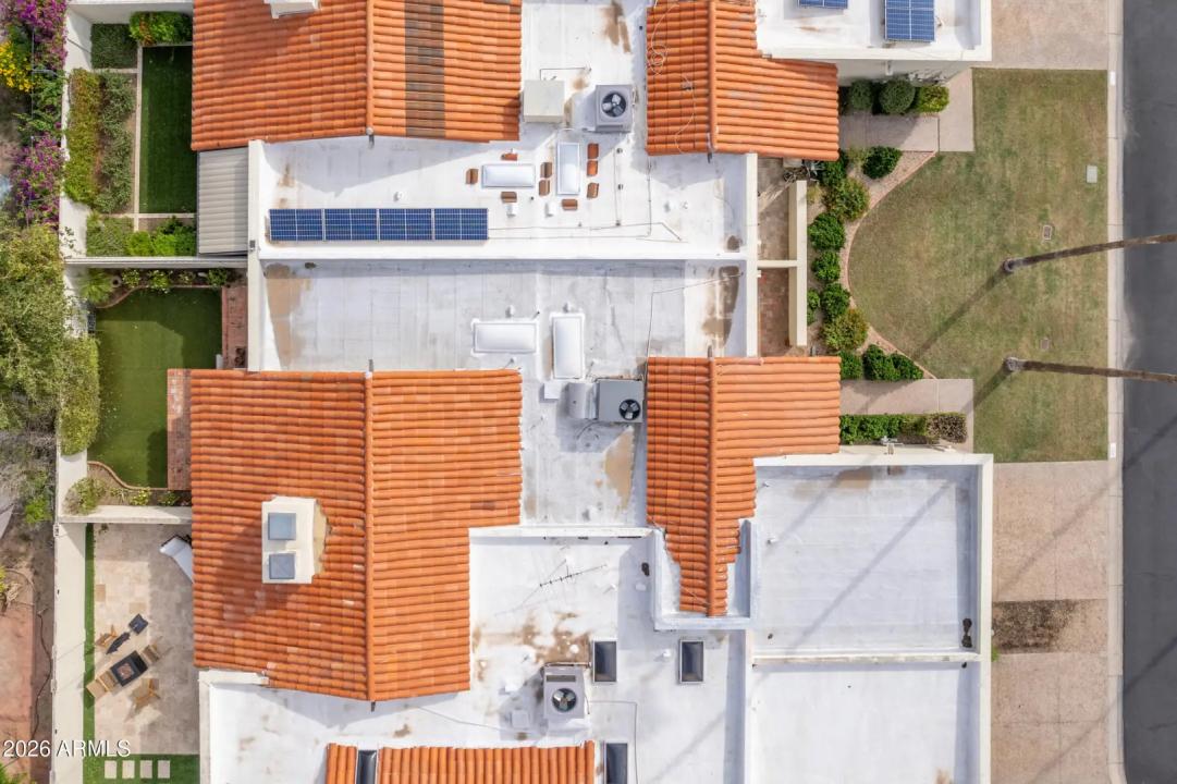 Real Estate Picture 23