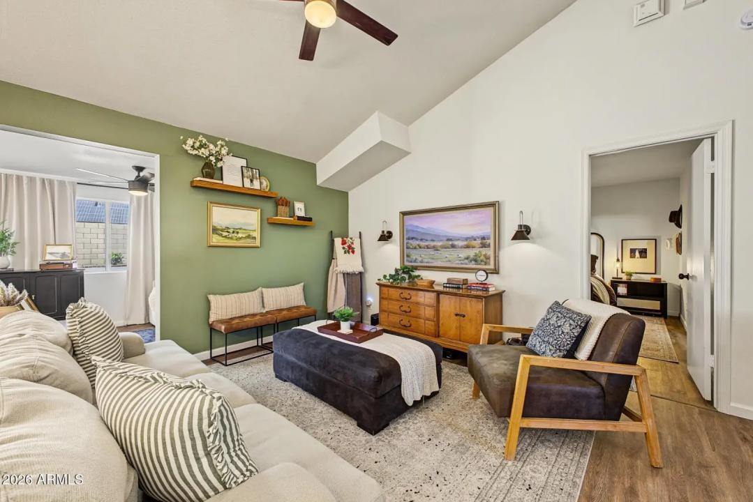 Real Estate Picture 2