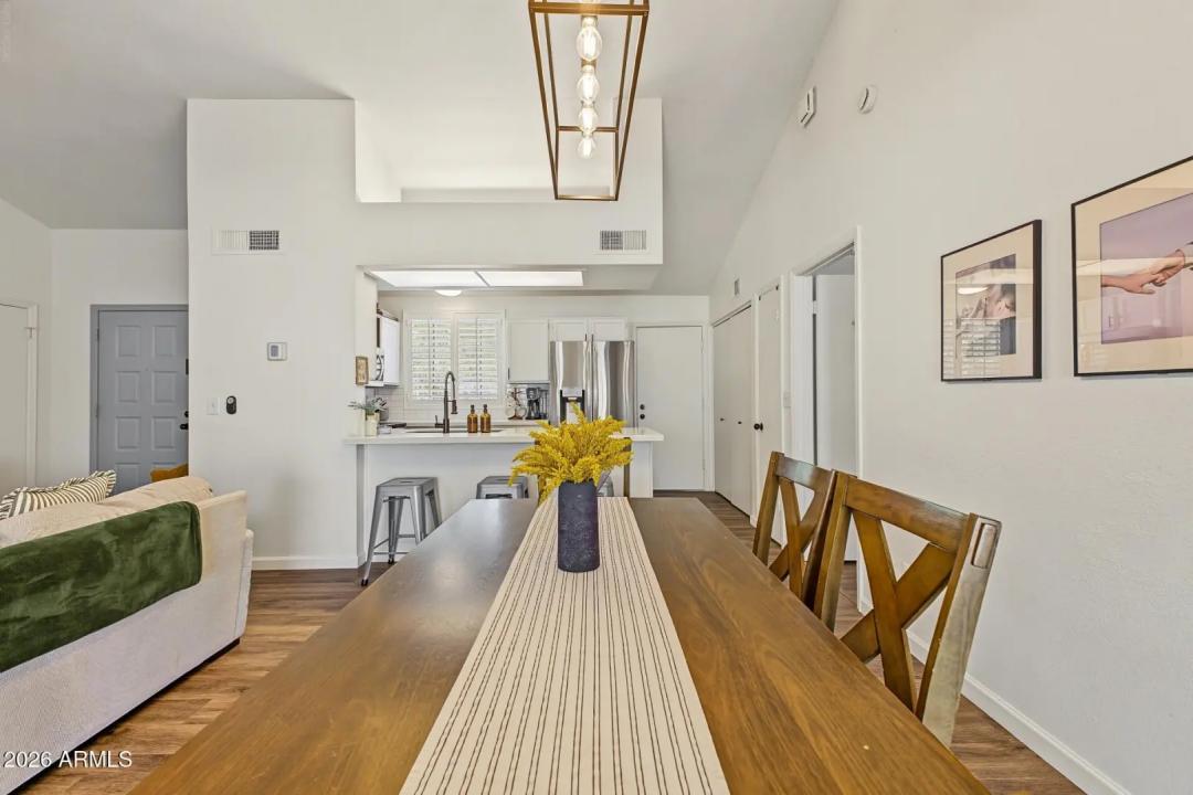 Real Estate Picture 10
