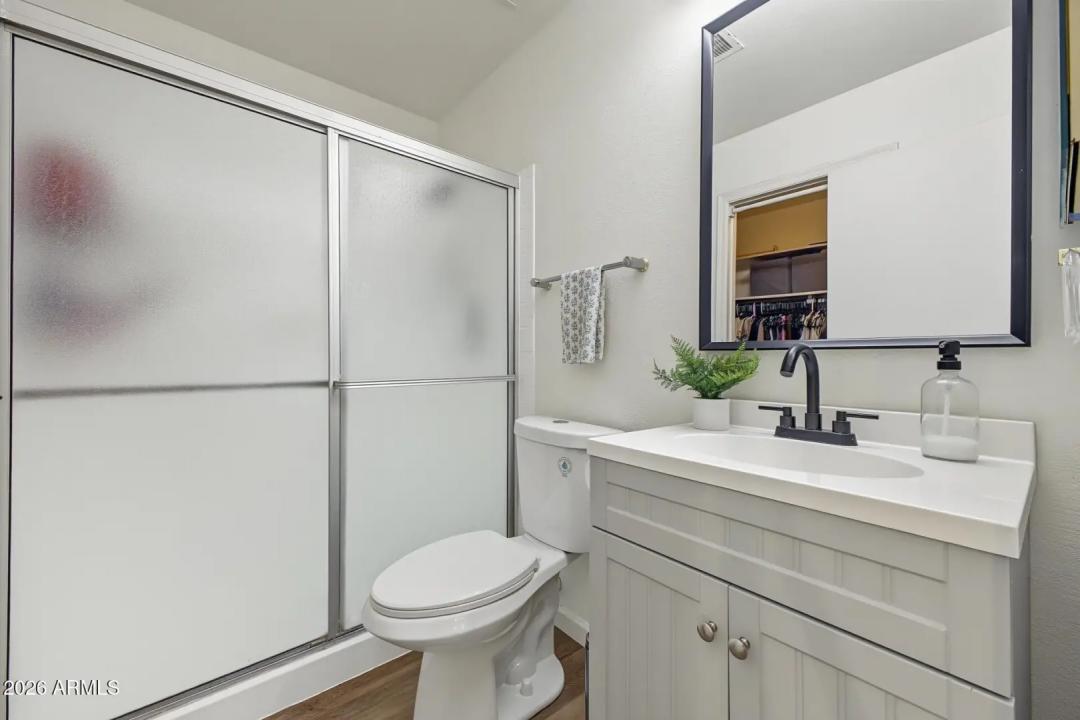 Real Estate Picture 18