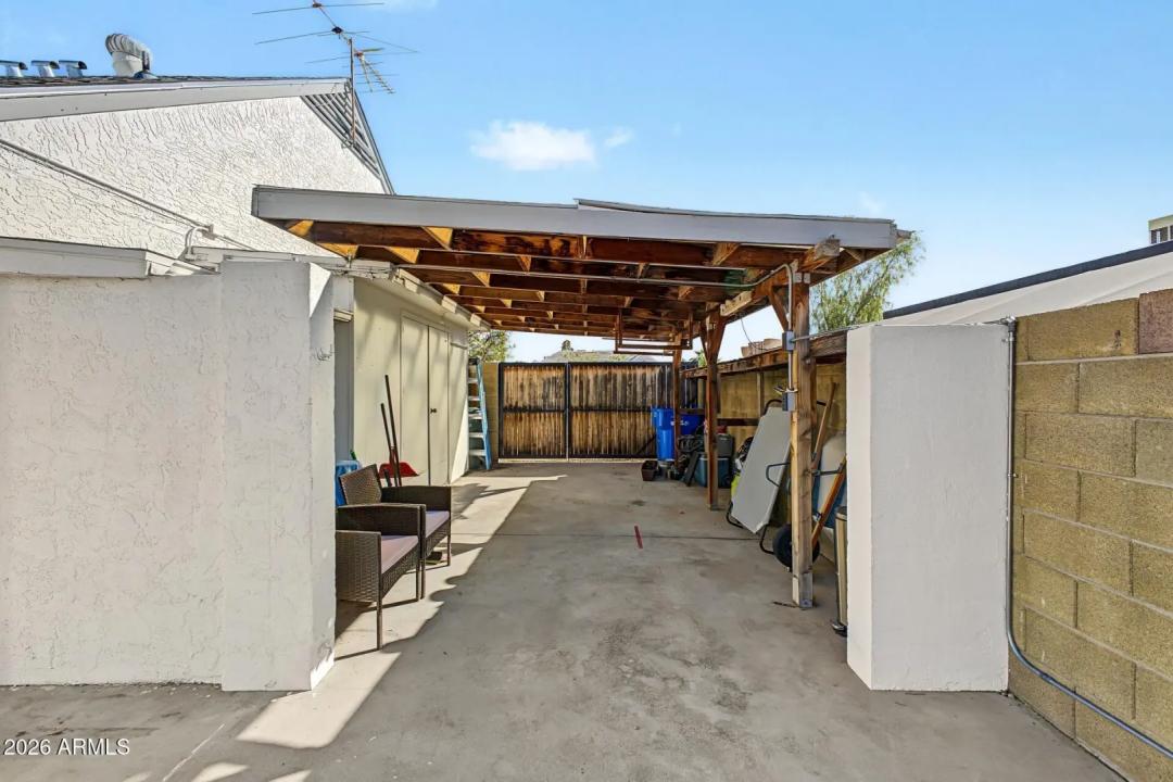 Real Estate Picture 26