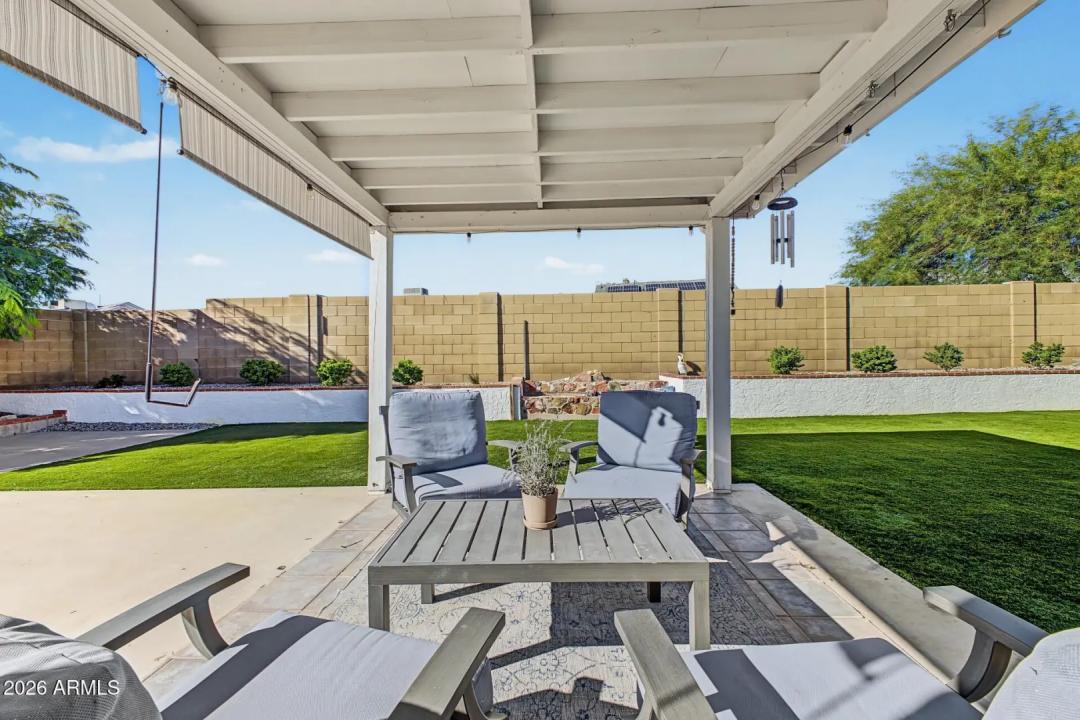 Real Estate Picture 23