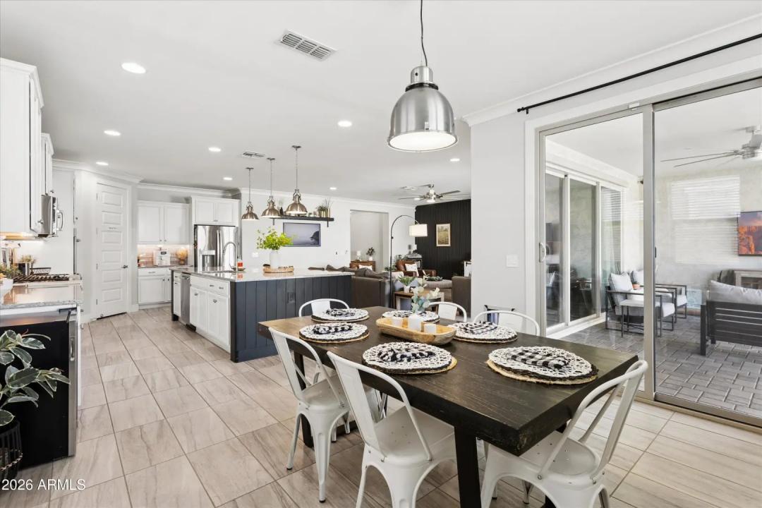 Real Estate Picture 15