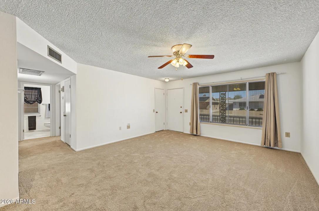 Real Estate Picture 8