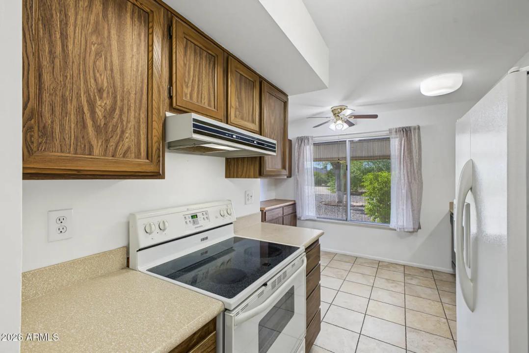 Real Estate Picture 13