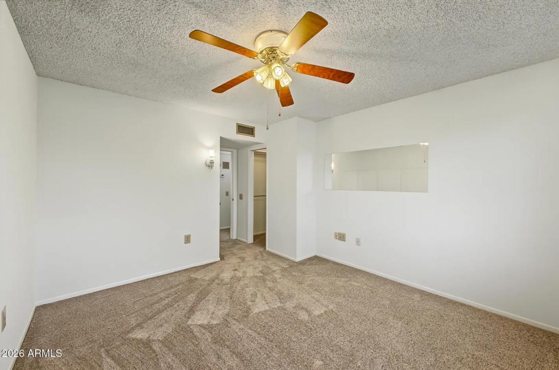 Real Estate Picture 16