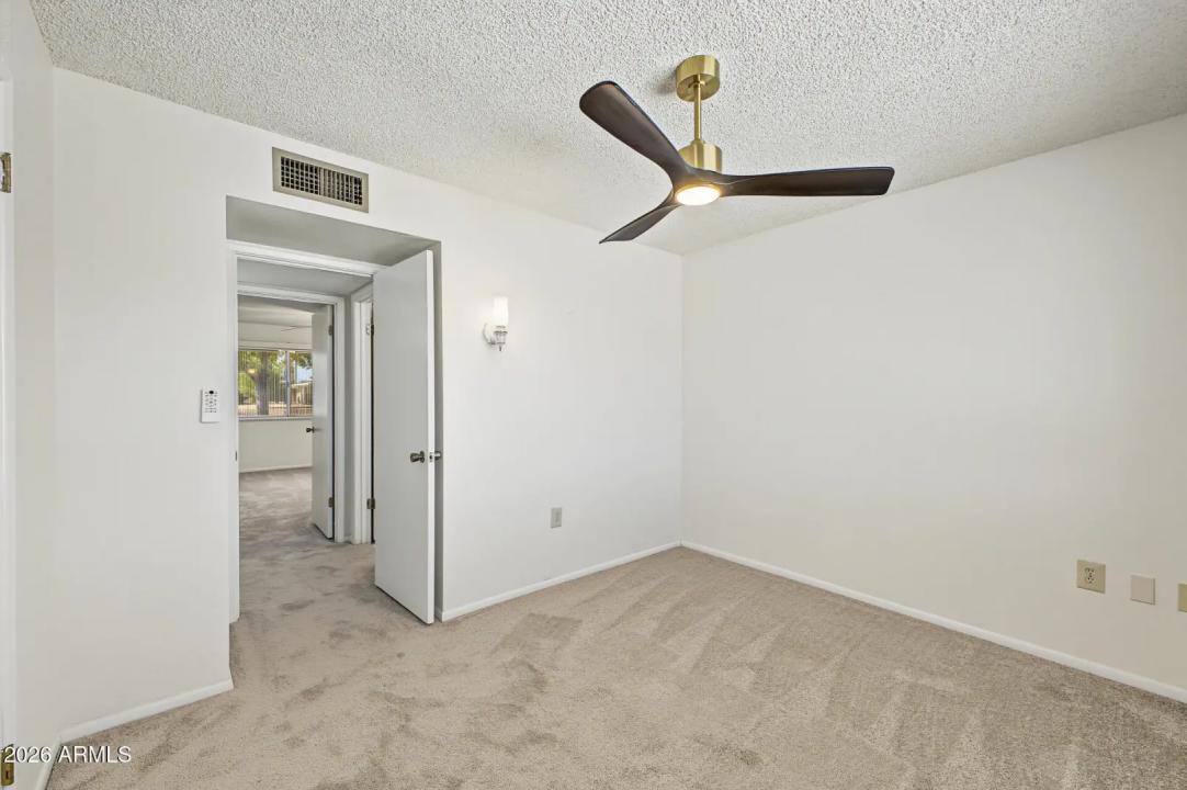 Real Estate Picture 21