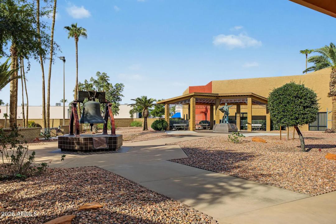 Real Estate Picture 39