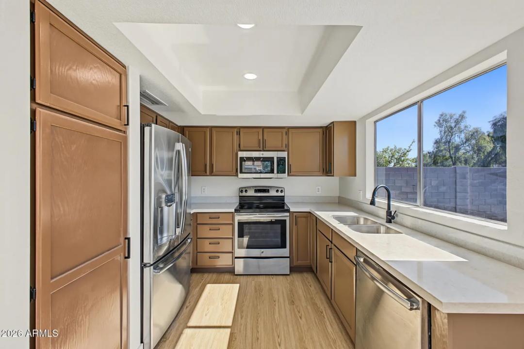 Real Estate Picture 10