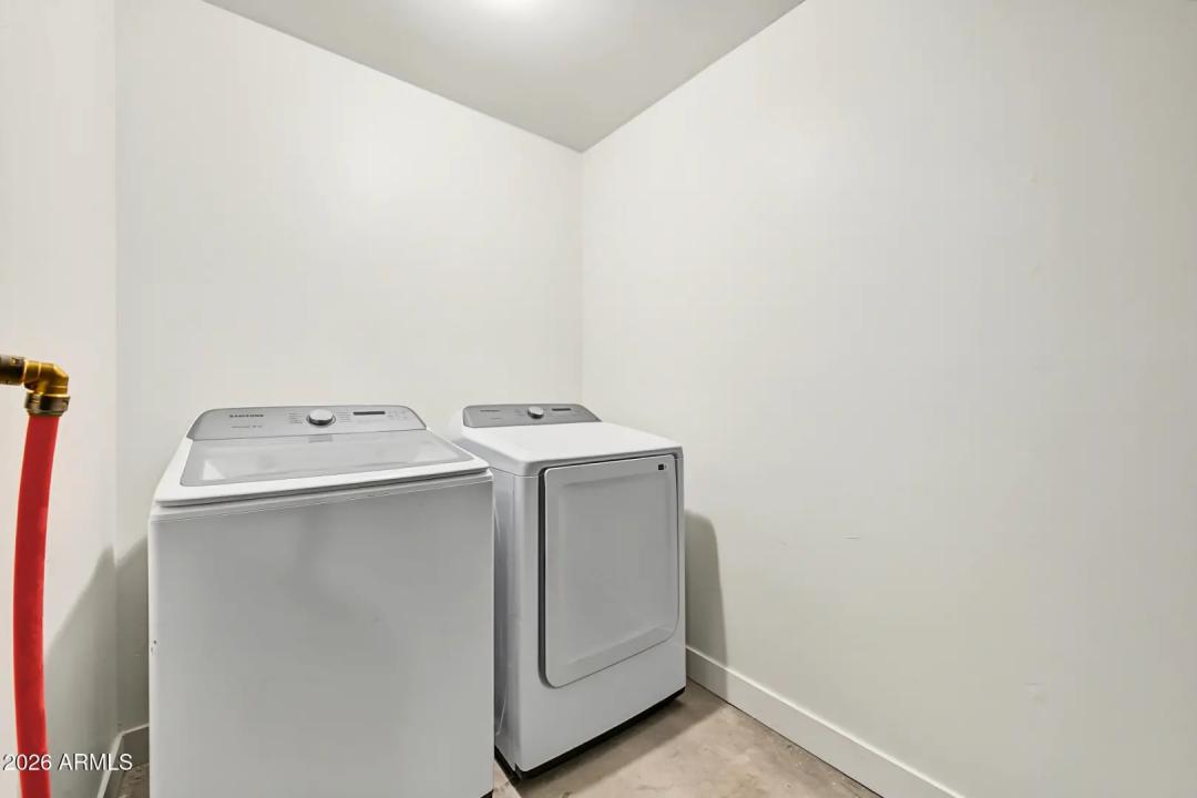 Real Estate Picture 21