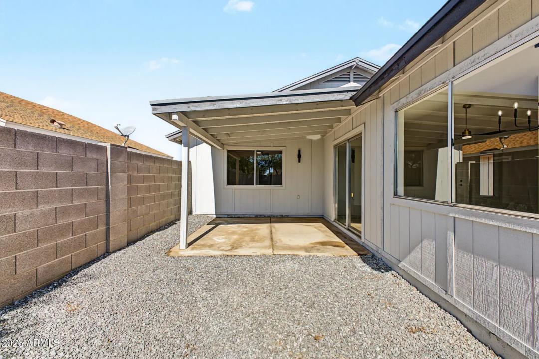 Real Estate Picture 24