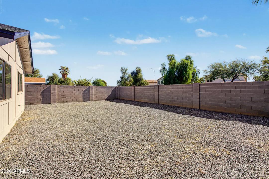 Real Estate Picture 25