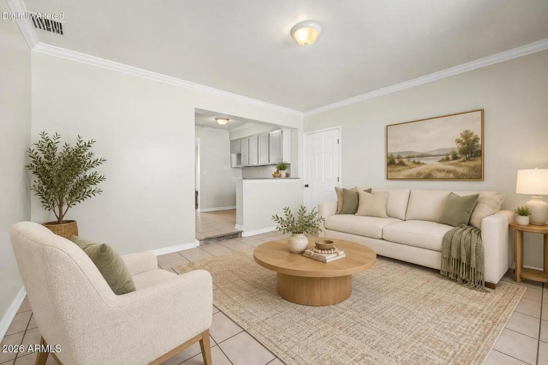 Real Estate Picture 12