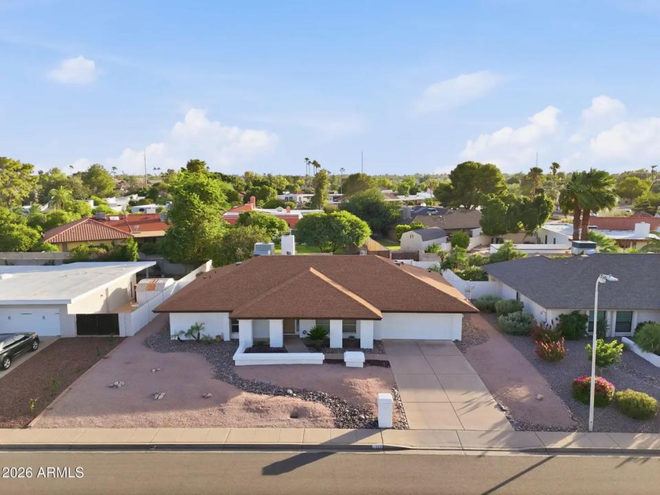 Real Estate Picture 50