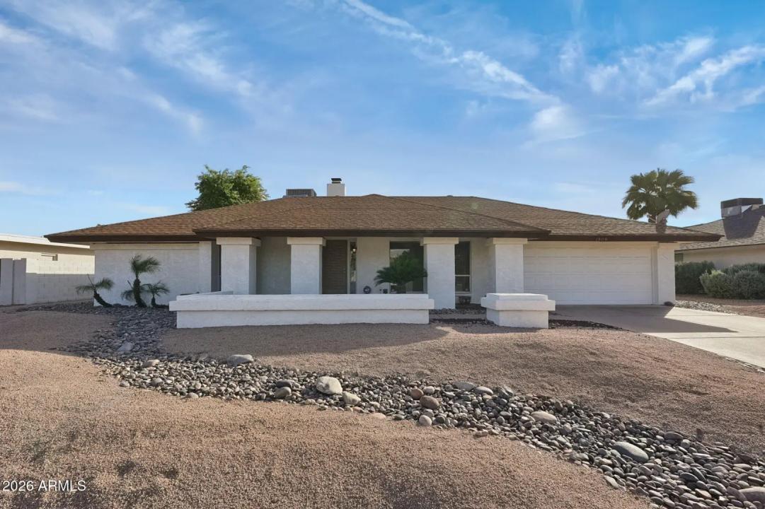 Real Estate Picture 4