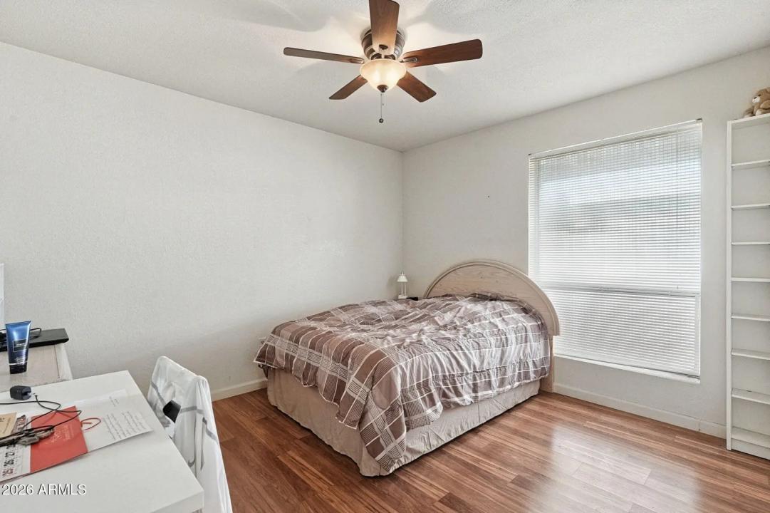 Real Estate Picture 26
