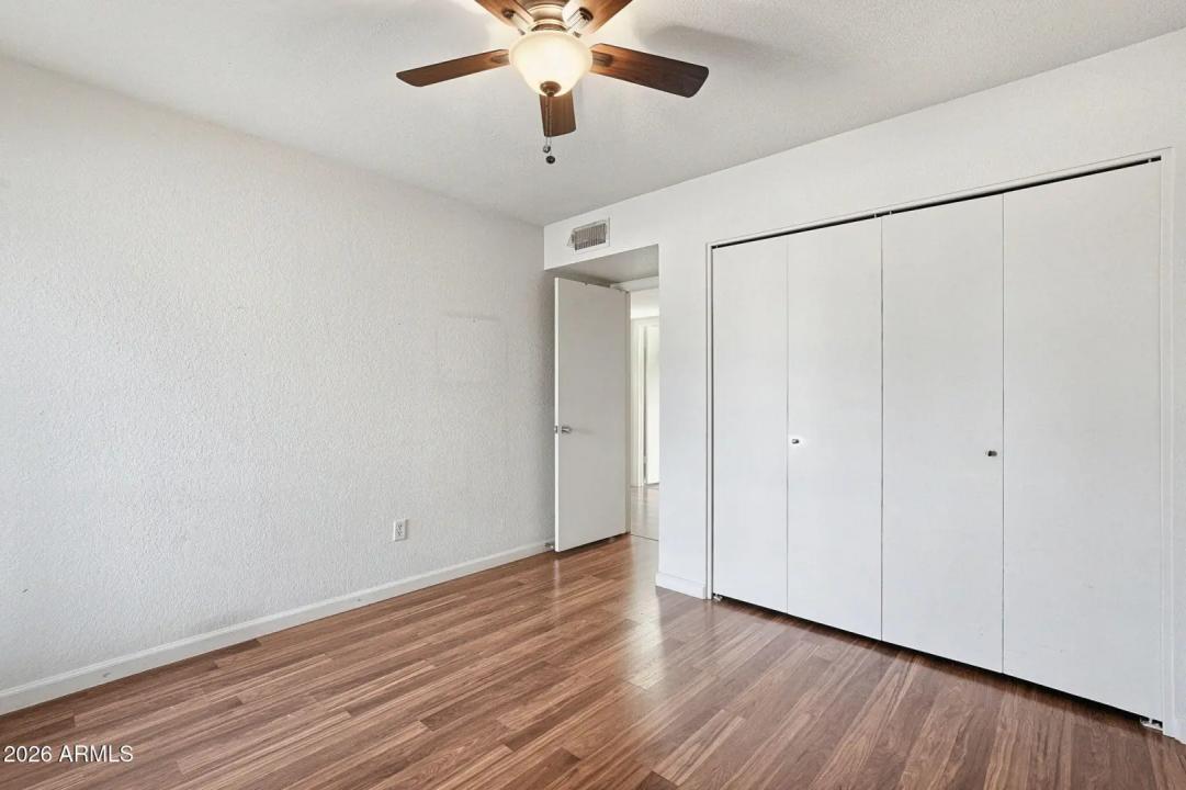 Real Estate Picture 30